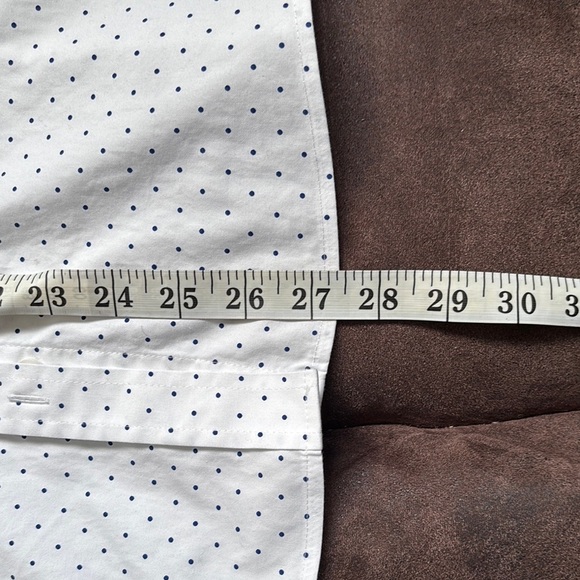 L.L. Bean White Casual Button Down Shirt with Textured Pattern - Picture 11 of 11